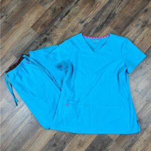 Heart Soul Women’s Scrub Set